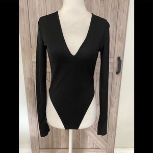 Collusion Black long sleeve deep V-bodysuit size 6